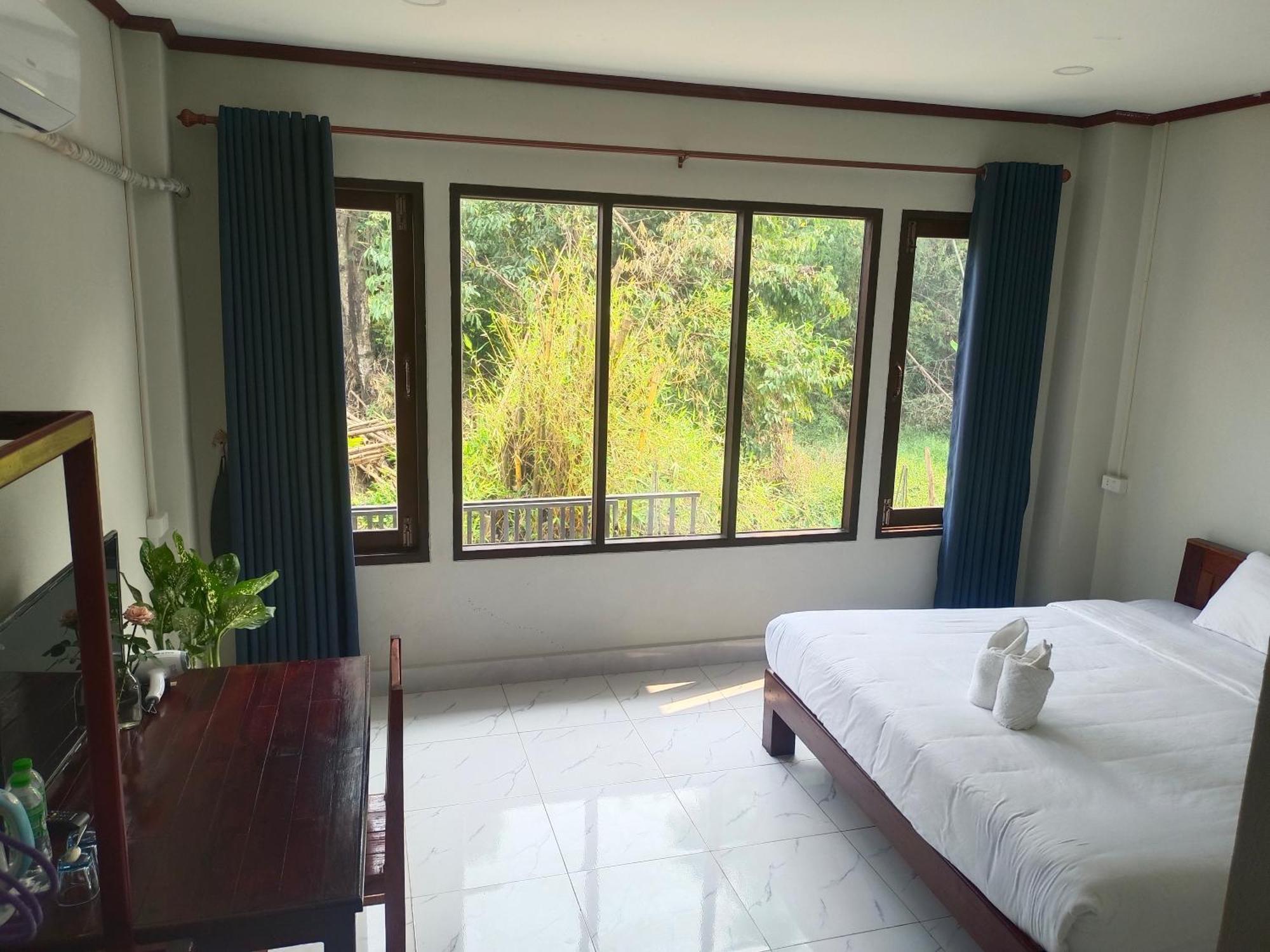 Vang Vieng Champa Hotel ภายนอก รูปภาพ